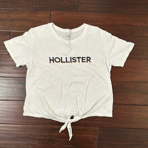 Hollister Tee Women’s Small - Picture 1 of 5